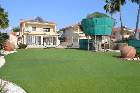 3 bedrooms Villa in Pervolia, Larnaka, No. 48941 2