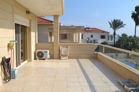 3 bedrooms Villa in Pervolia, Larnaka, No. 48941 6