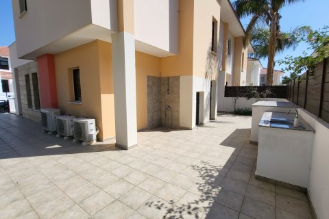 2 dormitorios Villa en Oroklini, Larnaka,  No. 48942 8