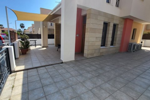 2 dormitorios Villa en Oroklini, Larnaka,  No. 48942 10