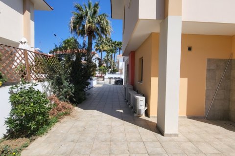 2 dormitorios Villa en Oroklini, Larnaka,  No. 48942 6