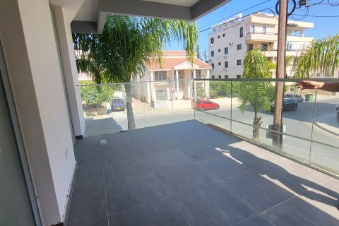 3 bedrooms Apartment in Larnaca, Larnaka, No. 49429 11