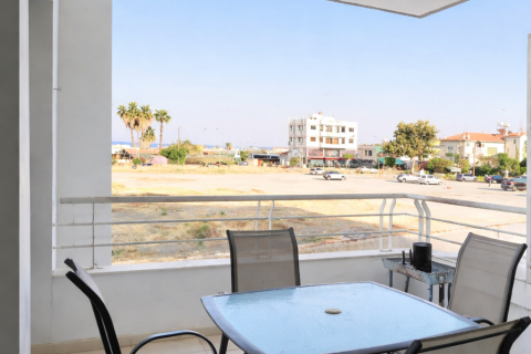 2 bedrooms Apartment in Larnaca, Larnaka, No. 50427 6
