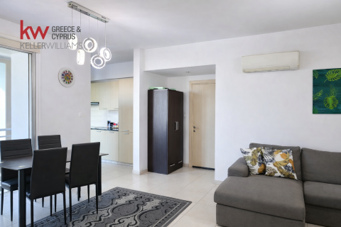 2 bedrooms Apartment in Larnaca, Larnaka, No. 50427 4