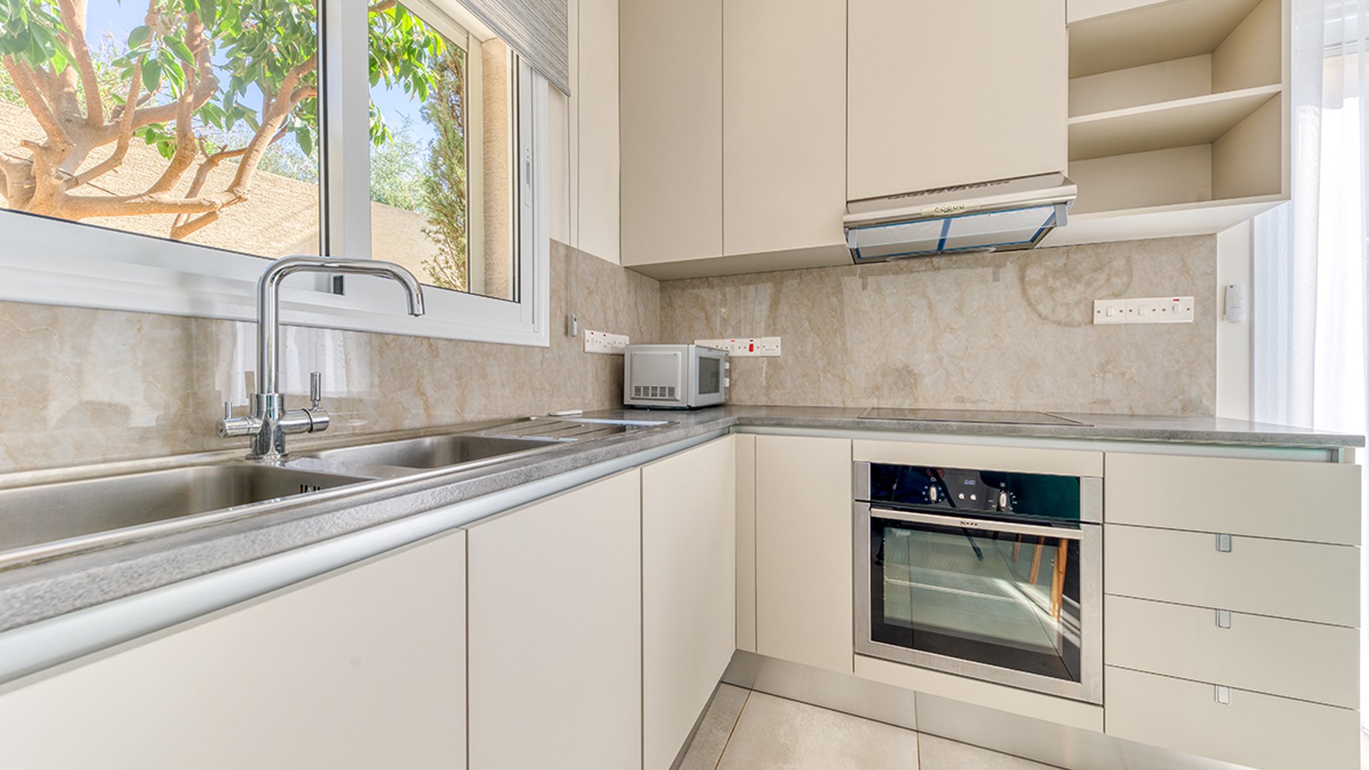 3 chambres Villa à Mouttagiaka, Limassol, Chypre No. 30526