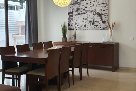 4 bedrooms Townhouse in Strovolos, Nicosia,  No. 50207 3