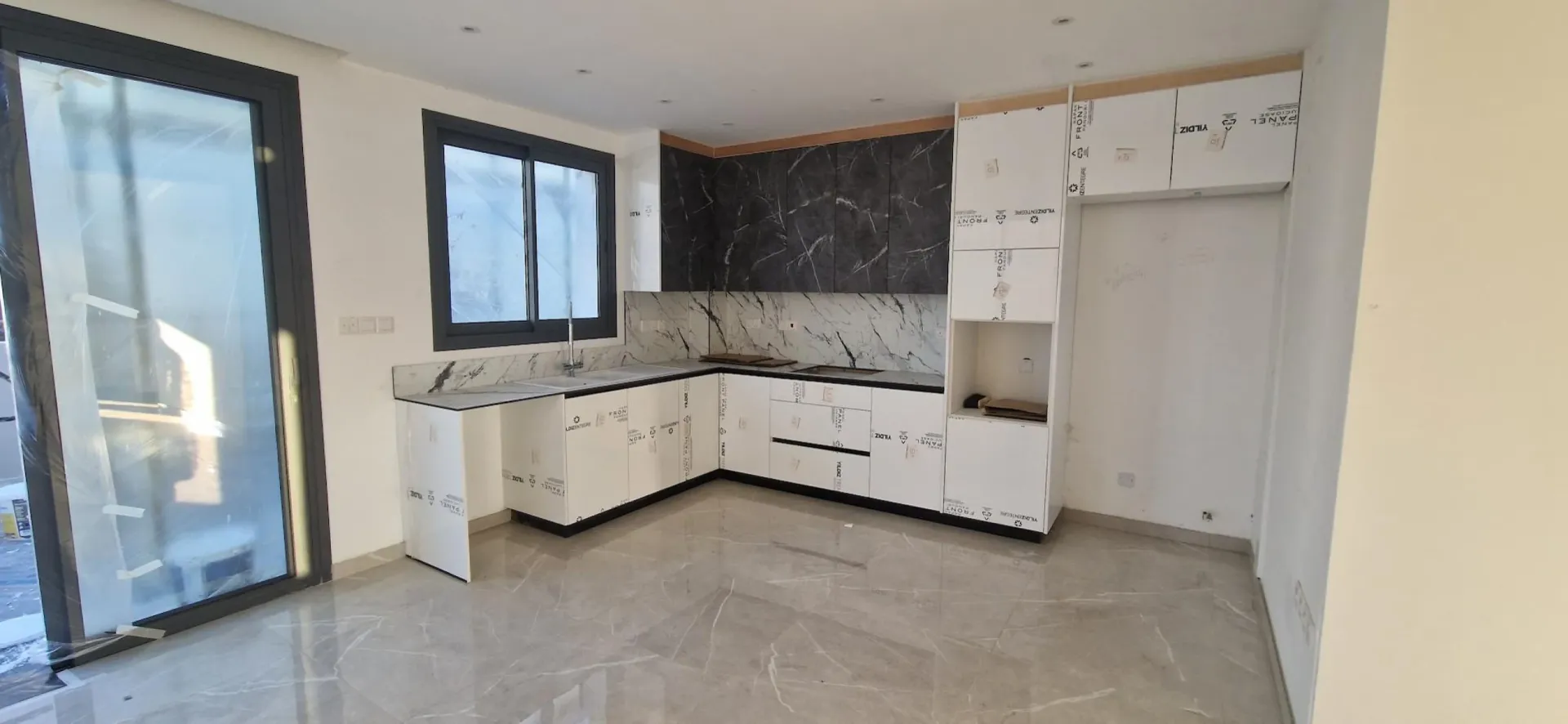 3 bedrooms Villa in Limassol, Cyprus No. 39330