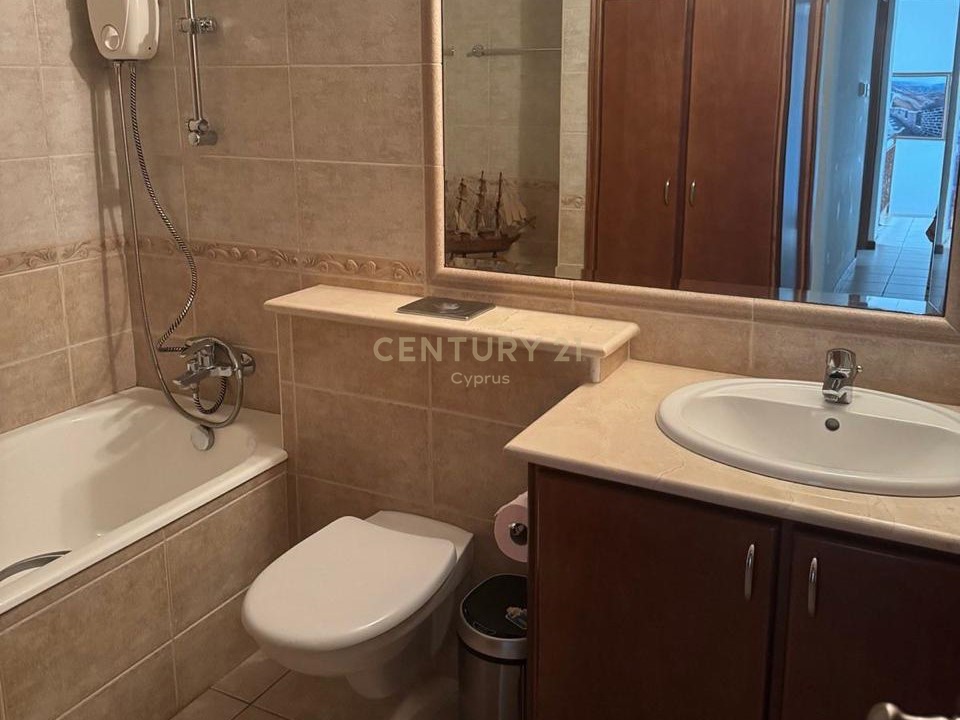 4 bedrooms Villa in Limassol, Cyprus No. 55172