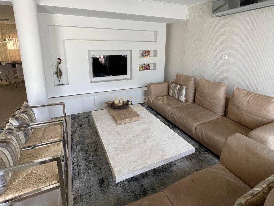 4 bedrooms Villa in Limassol, Cyprus No. 55172