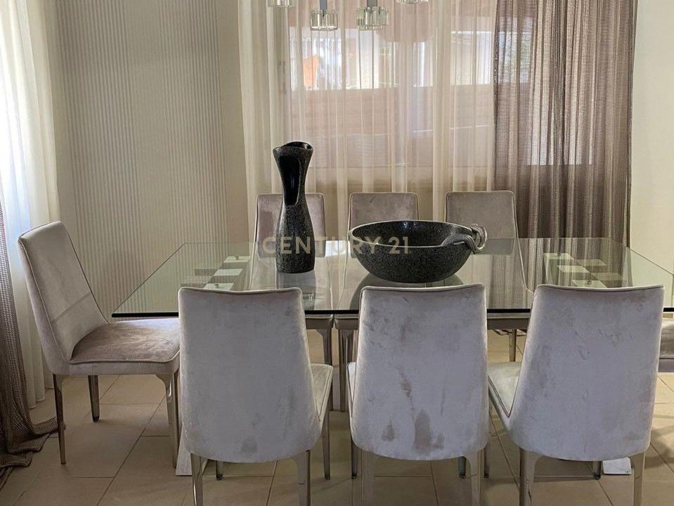 4 bedrooms Villa in Limassol, Cyprus No. 55172