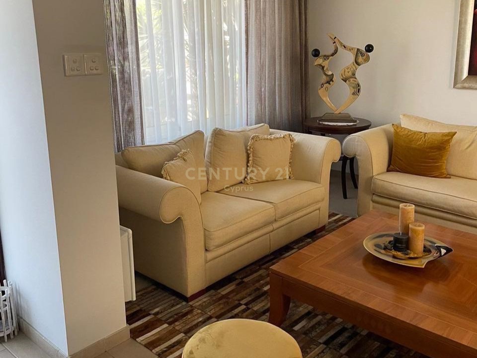 4 bedrooms Villa in Limassol, Cyprus No. 55172