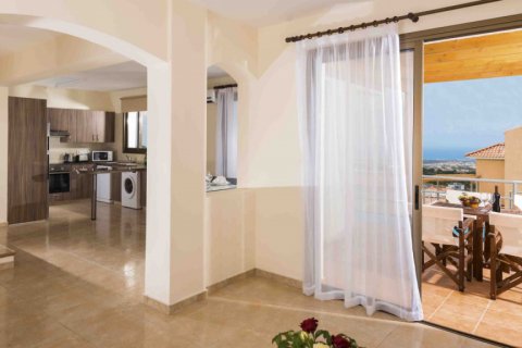 3 rooms Villa in Paphos,  No. 38021 3