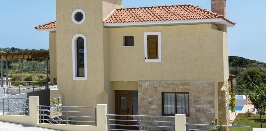 3 rooms Villa in Paphos,  No. 38016