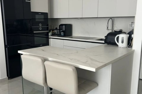 2 bedrooms Apartment in Limassol, No. 41175 6