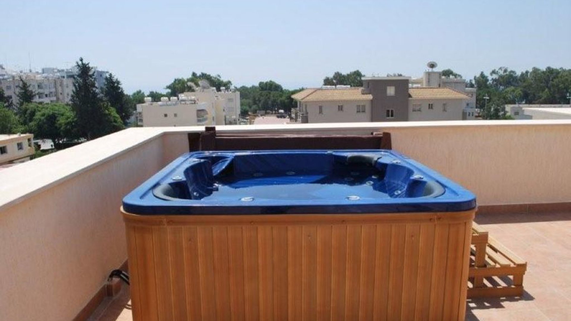2 bedrooms Penthouse in Papas, Limassol, Cyprus No. 25915
