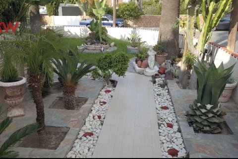 4 chambres Maison de Ville à Larnaka,  No. 40674