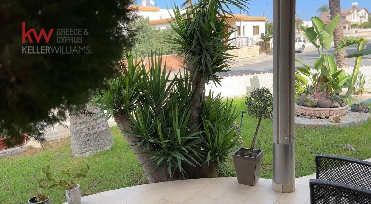 4 bedrooms Townhouse in Larnaka, Cyprus No. 40674