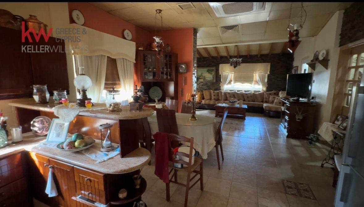 4 bedrooms Townhouse in Larnaka, Cyprus No. 40674