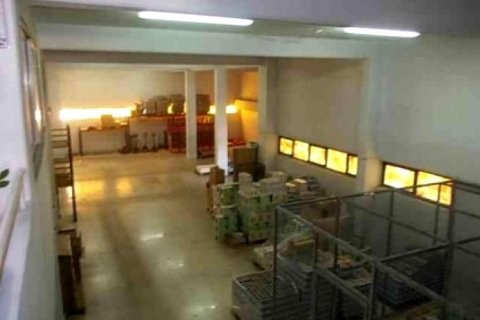 Коммерческая недвижимость 618м2 в Пафос, № 38271 2