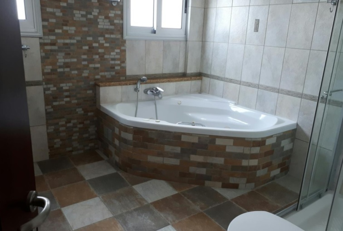 2 bedrooms Apartment in Limassol, Cyprus No. 38277
