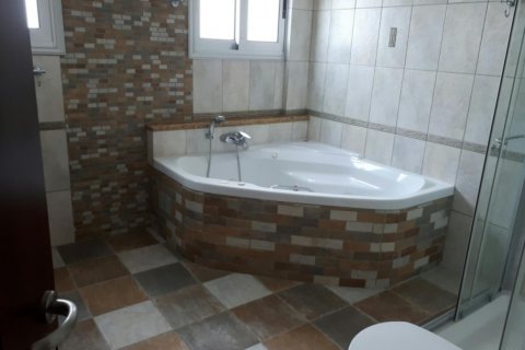 2 bedrooms Apartment in Limassol,  No. 38277 7