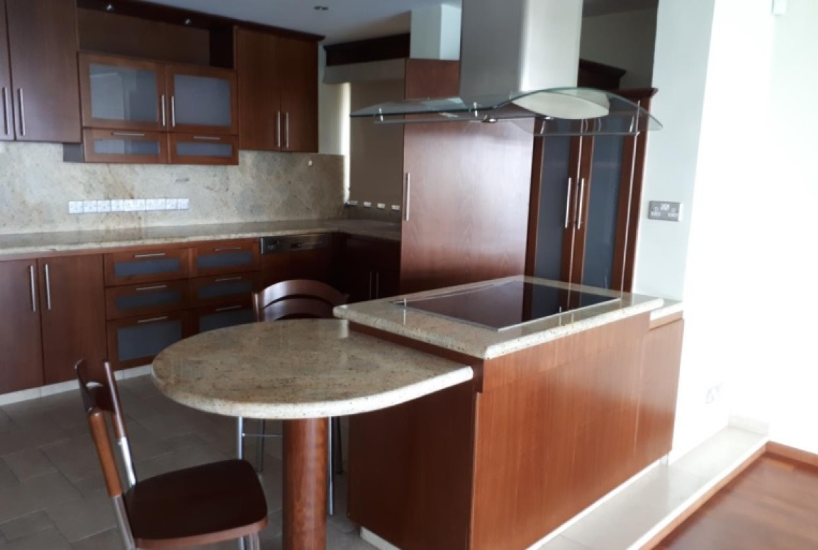 2 bedrooms Apartment in Limassol, Cyprus No. 38277