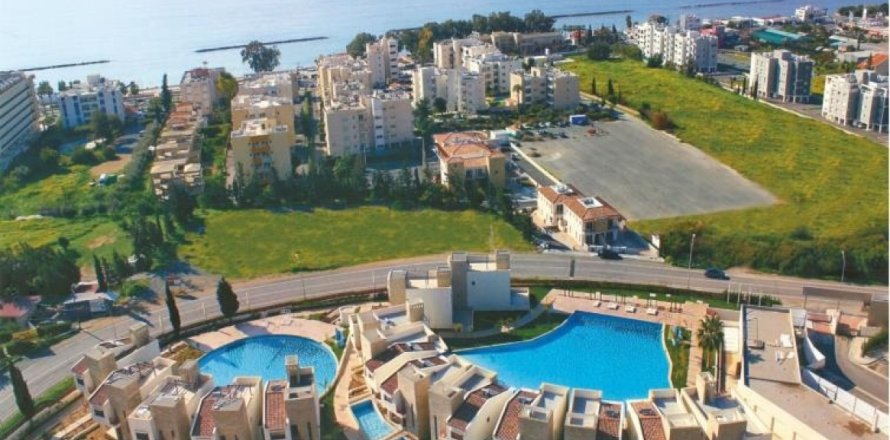 Вилла студия в Лимассол, Лимасол,  № 38200