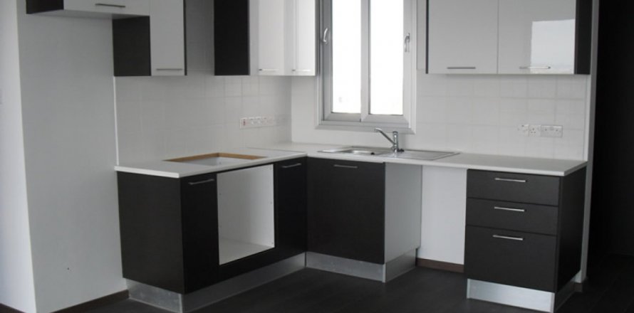 Квартира с 3 спальнями в Ларнака,  № 38199