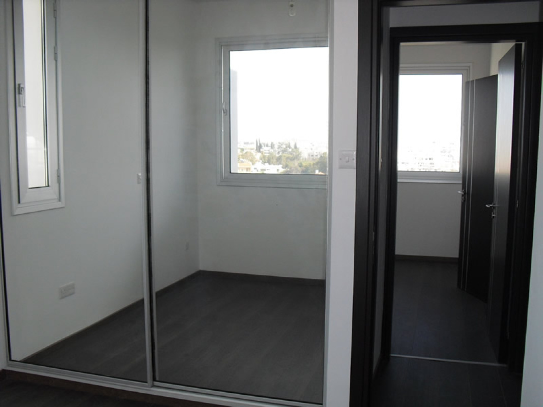 3 bedrooms Apartment in Larnaca, Larnaka, Cyprus No. 38199