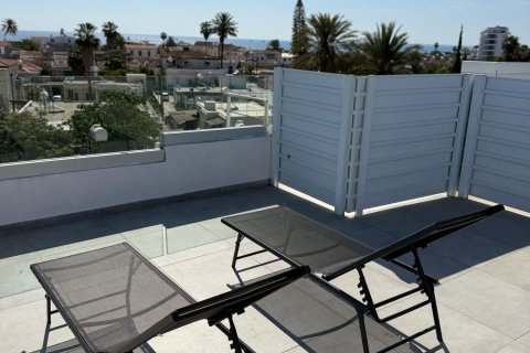 2 bedrooms Apartment in Larnaca, Larnaka,  No. 39654 8