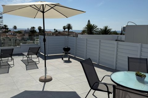 2 bedrooms Apartment in Larnaca, Larnaka,  No. 39654 16