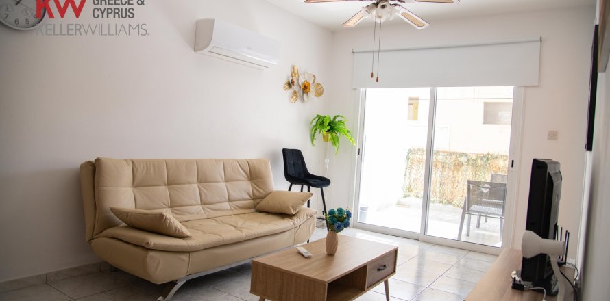 2 bedrooms Apartment in Larnaca, Larnaka,  No. 39656