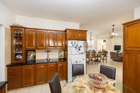 4 bedrooms Villa in Kiti, Larnaka,  No. 37855 21