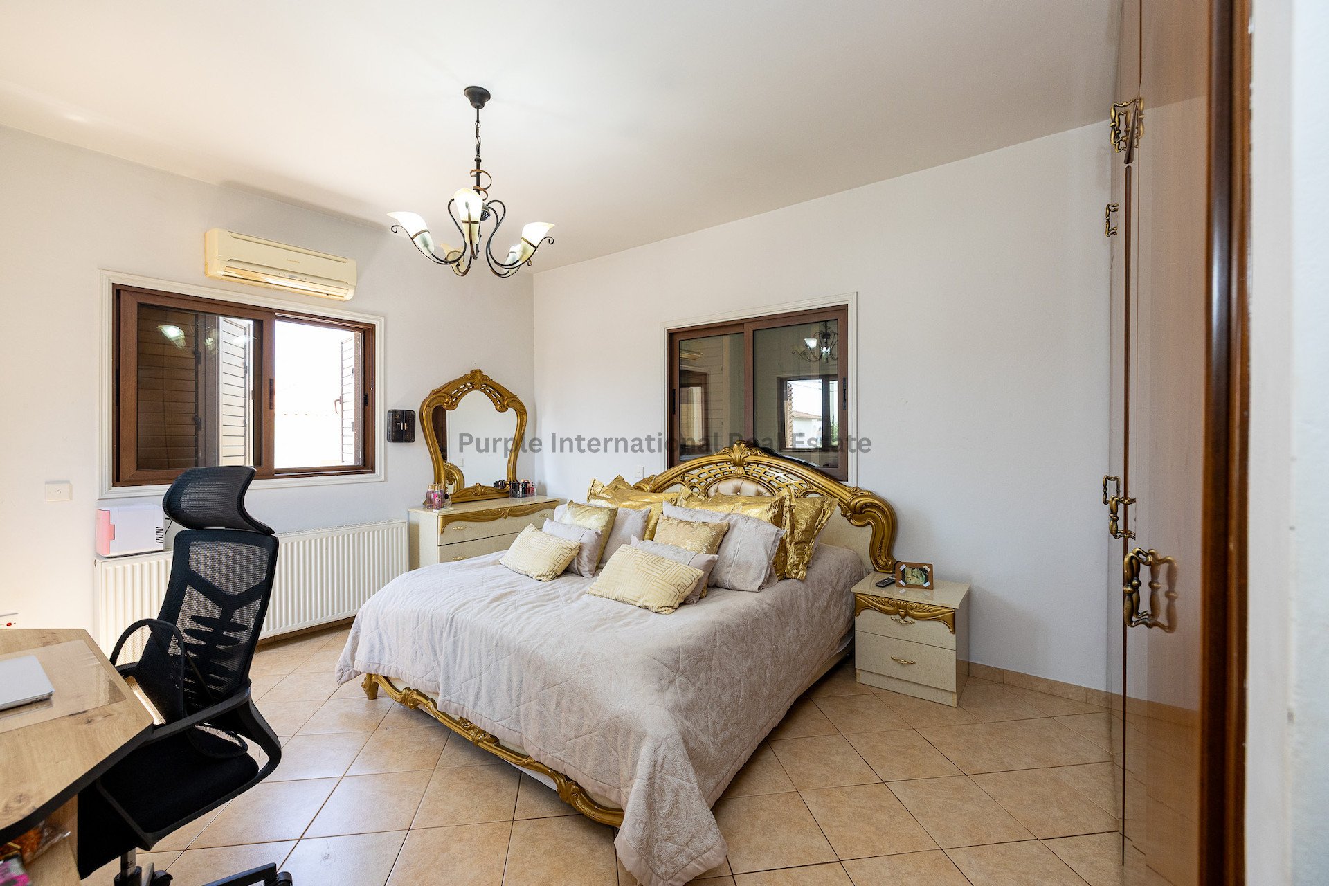 4 chambres Villa à Kiti, Larnaka, Chypre No. 37855