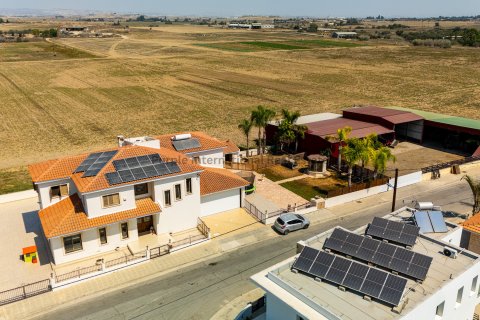 4 bedrooms Villa in Kiti, Larnaka, No. 37855