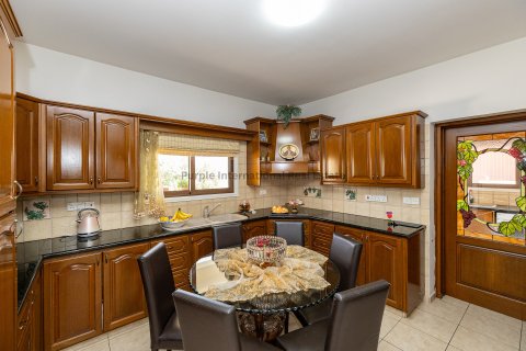 4 bedrooms Villa in Kiti, Larnaka,  No. 37855 5