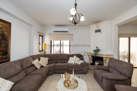 4 bedrooms Villa in Kiti, Larnaka,  No. 37855 18