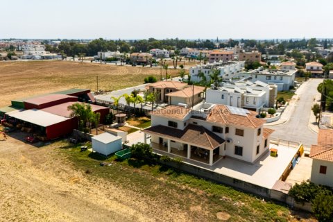 4 bedrooms Villa in Kiti, Larnaka,  No. 37855 30