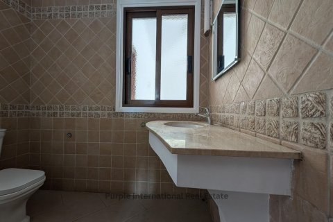 Вилла с 4 спальнями в Гери, Никосия, Кипр № 37387 24