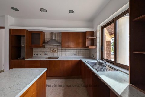 Вилла с 4 спальнями в Гери, Никосия, Кипр № 37387 19