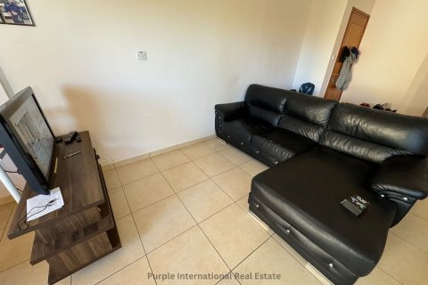 Квартира с 2 спальнями в Тала, Пафос, Кипр № 37383 2