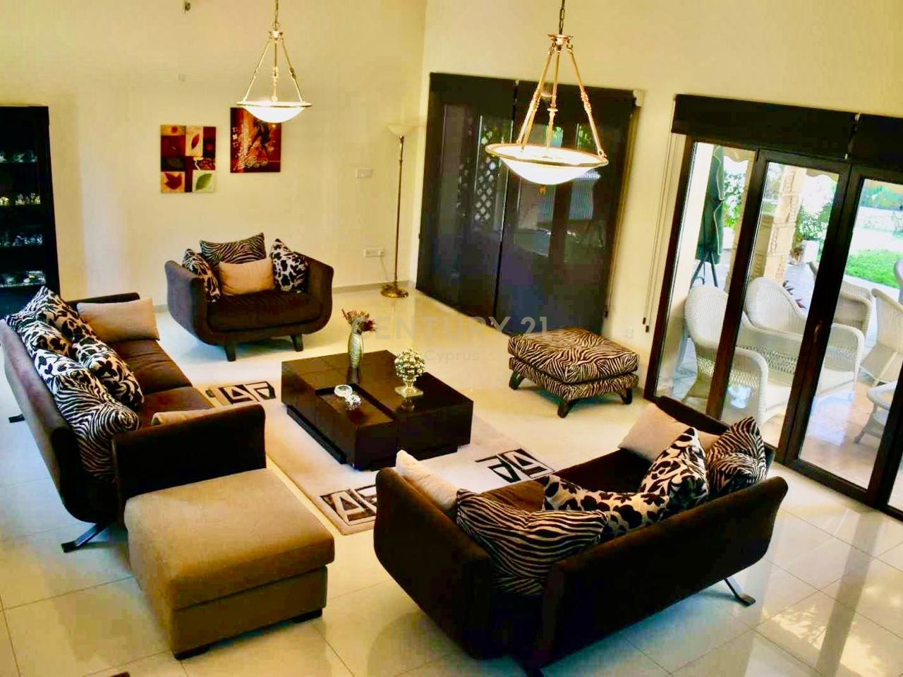 3 chambres Villa à Pyrgos, Limassol, Chypre No. 31615