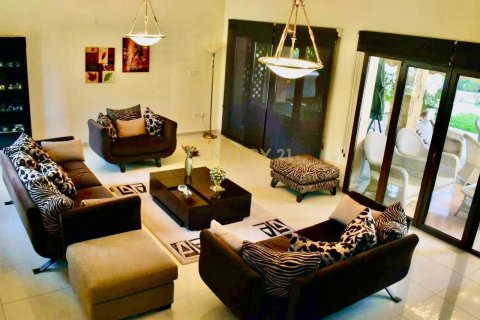 3 bedrooms Villa in Pyrgos, Limassol,  No. 31615 7