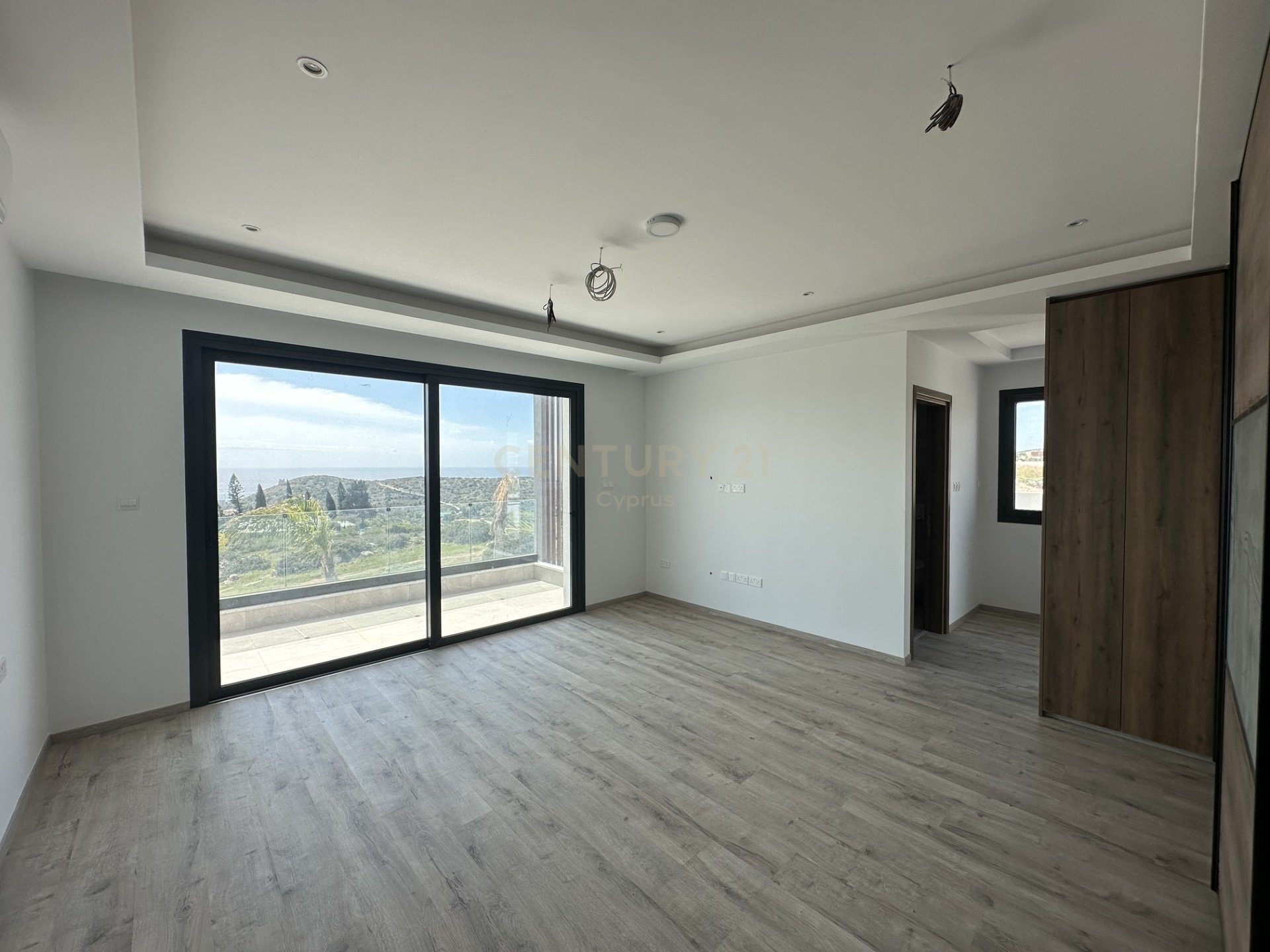 6 bedrooms Villa in Parekklisia, Limassol, Cyprus No. 31617