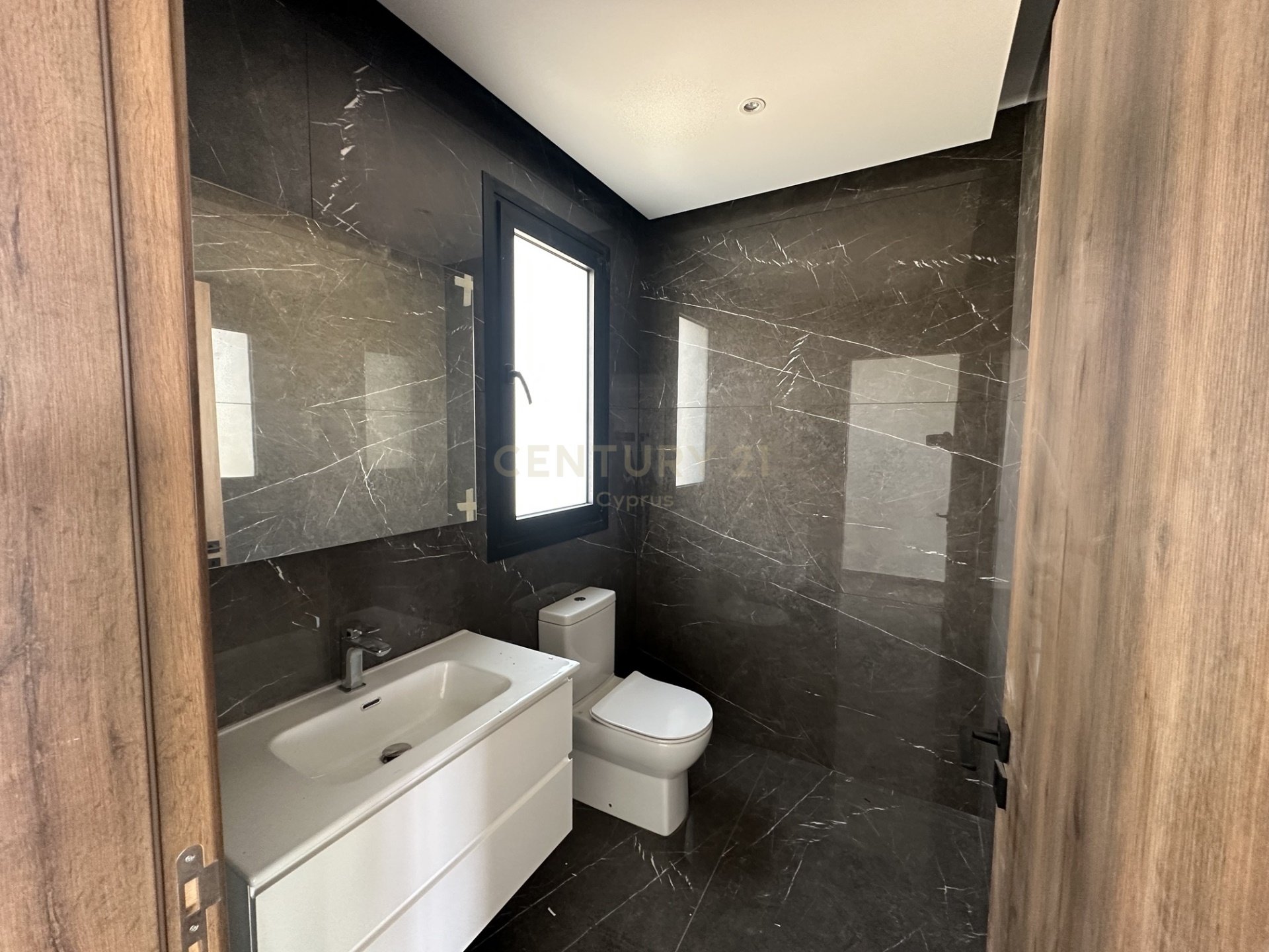 6 bedrooms Villa in Parekklisia, Limassol, Cyprus No. 31617