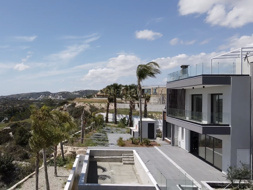 6 bedrooms Villa in Parekklisia, Limassol, Cyprus No. 31617