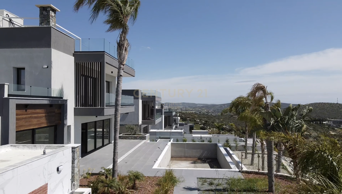 6 bedrooms Villa in Parekklisia, Limassol, Cyprus No. 31617