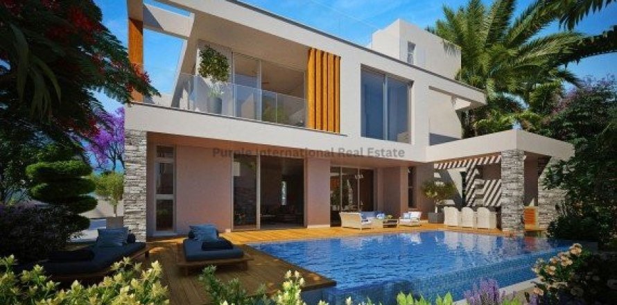 4 bedrooms Villa in Paphos,  No. 7675