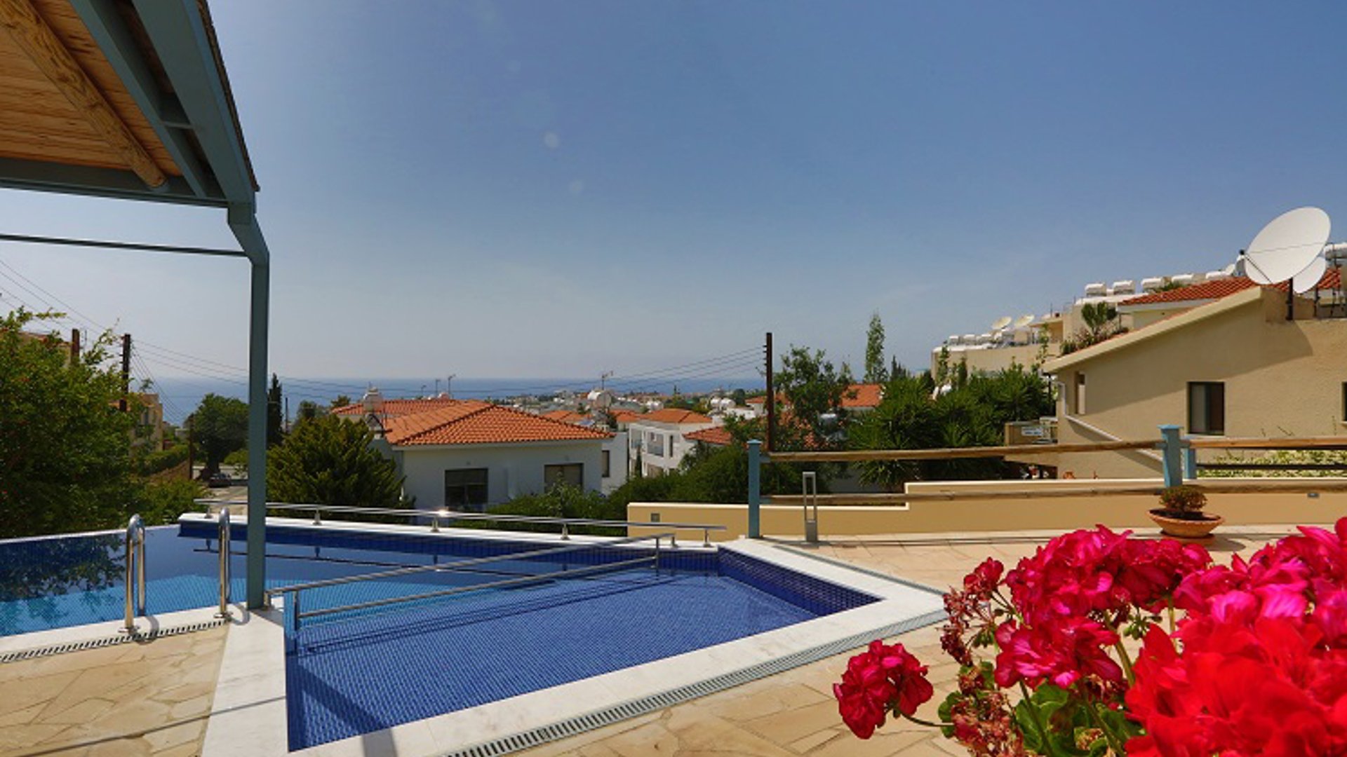 1381m2 Commercial property in Kissonerga, Paphos, Cyprus No. 27071
