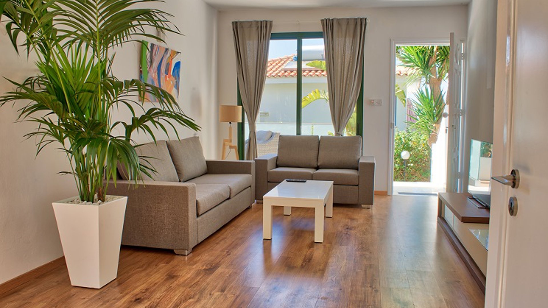 1381m2 Commercial property in Kissonerga, Paphos, Cyprus No. 27071